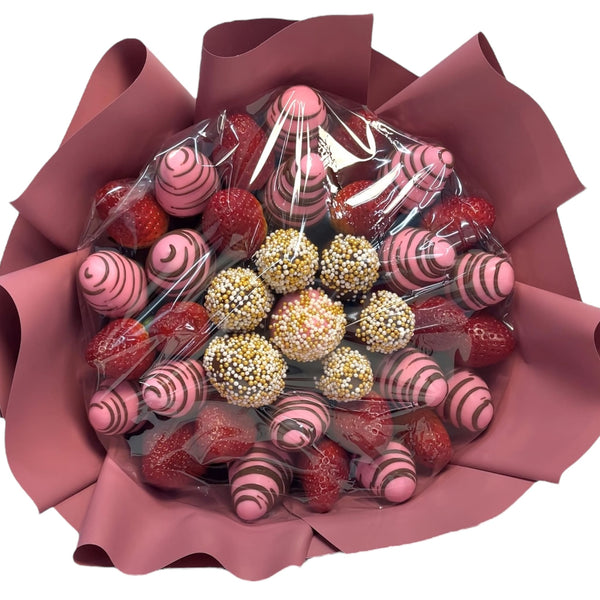 AMIRA Chocolate Berries Bouquet