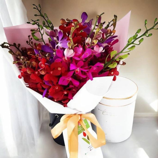 AKILA Orchid Bouquet