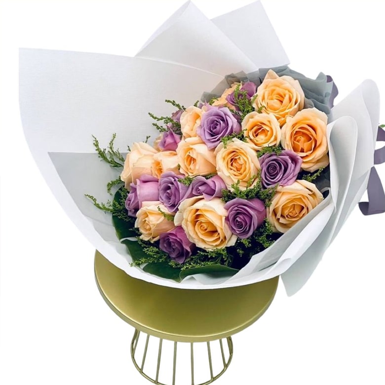 Purple and Champaign Rose Bouquet