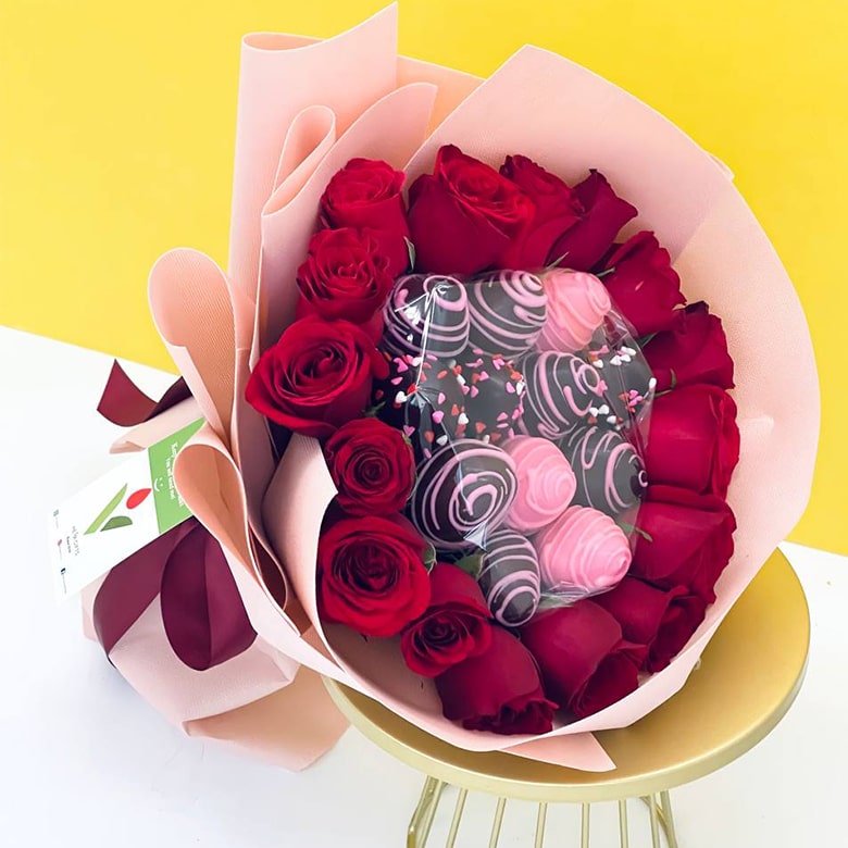 Heva Gifts: Chocolate and Rose Bouquet for Anniversary