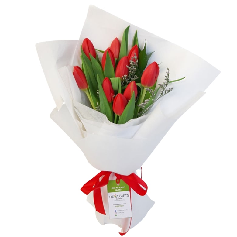 red tulip bouquet