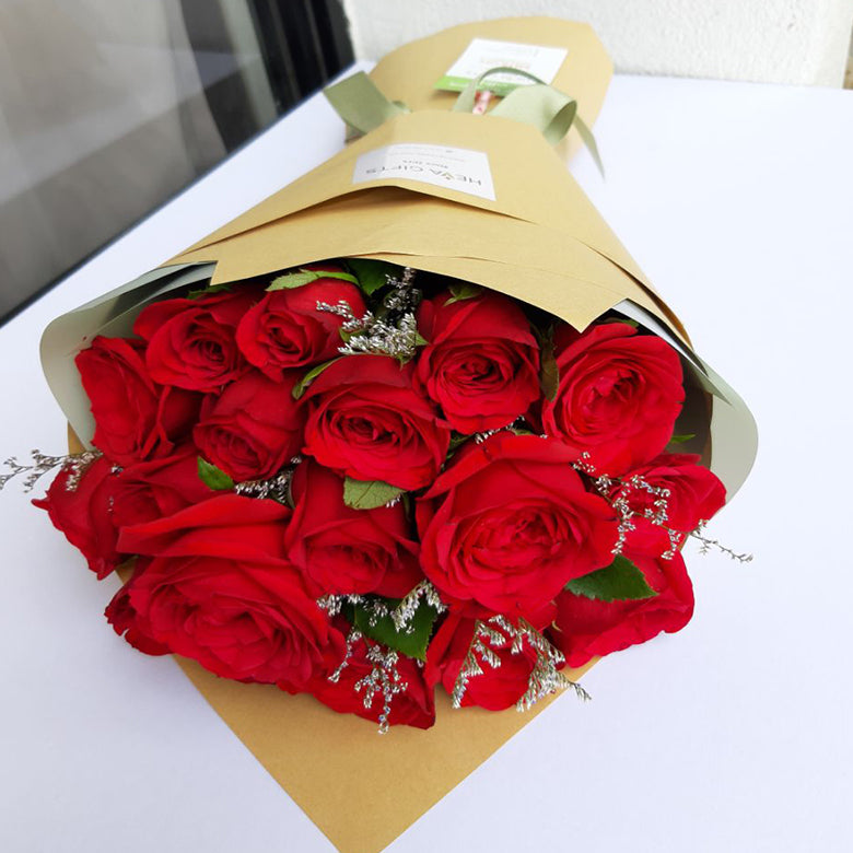 Red rose bouquet delivery