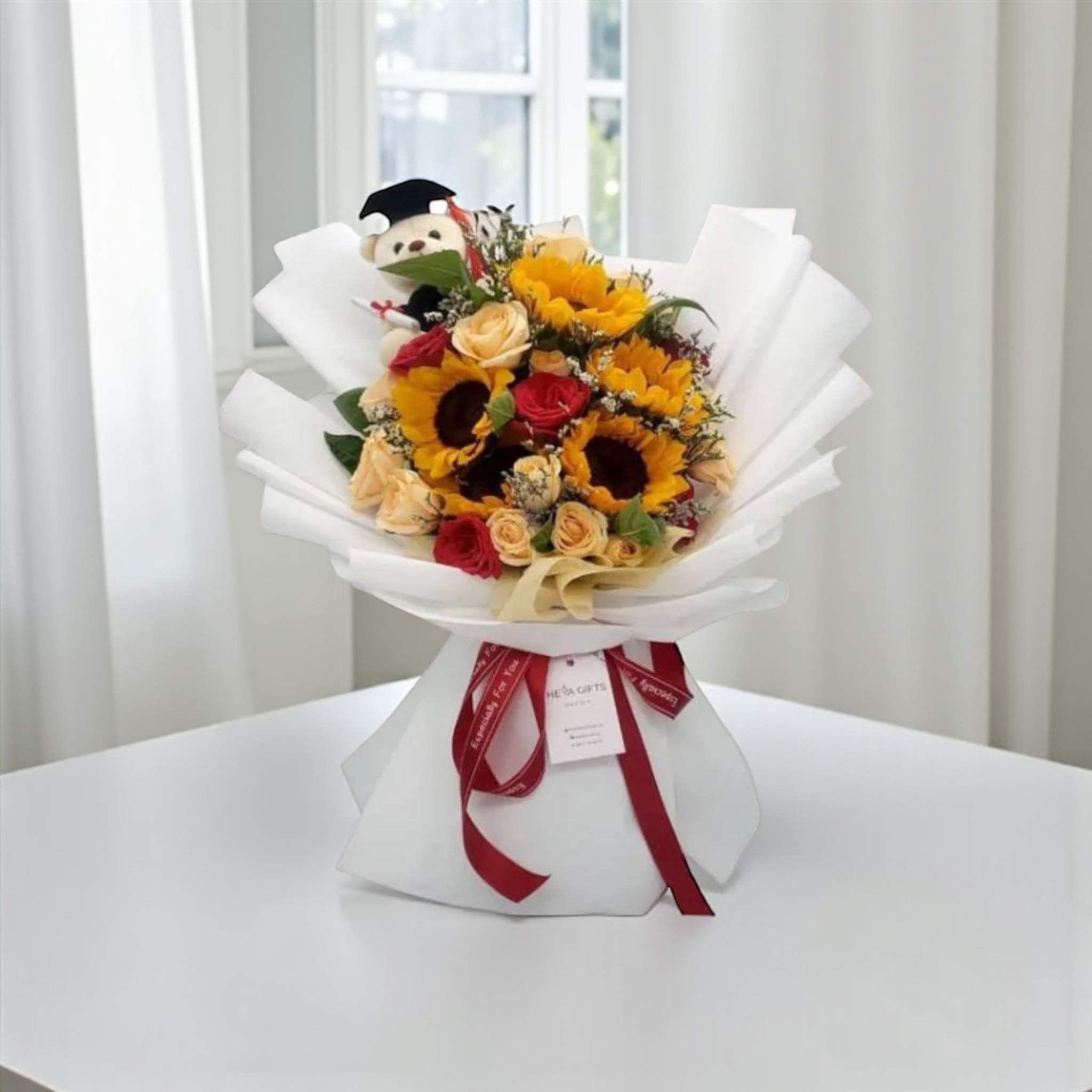 SUNRAY Sunflower Rose Graduation Bouquet | Convocation Gift | Heva Gifts