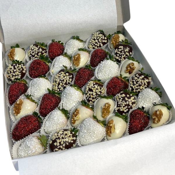 MATEUS Chocolate dipped strawberries with almonds