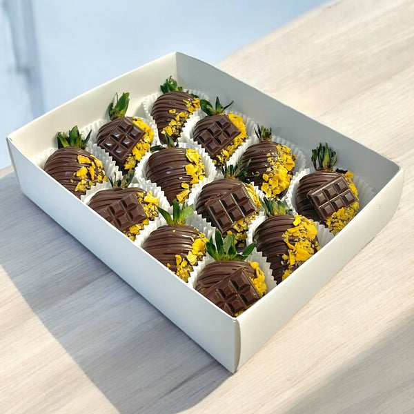 CARINA Chocolate covered Strawberries