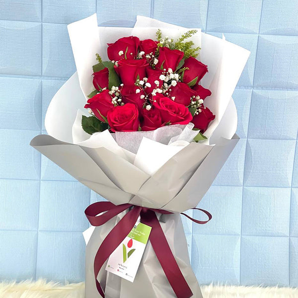 Red roses bouquet