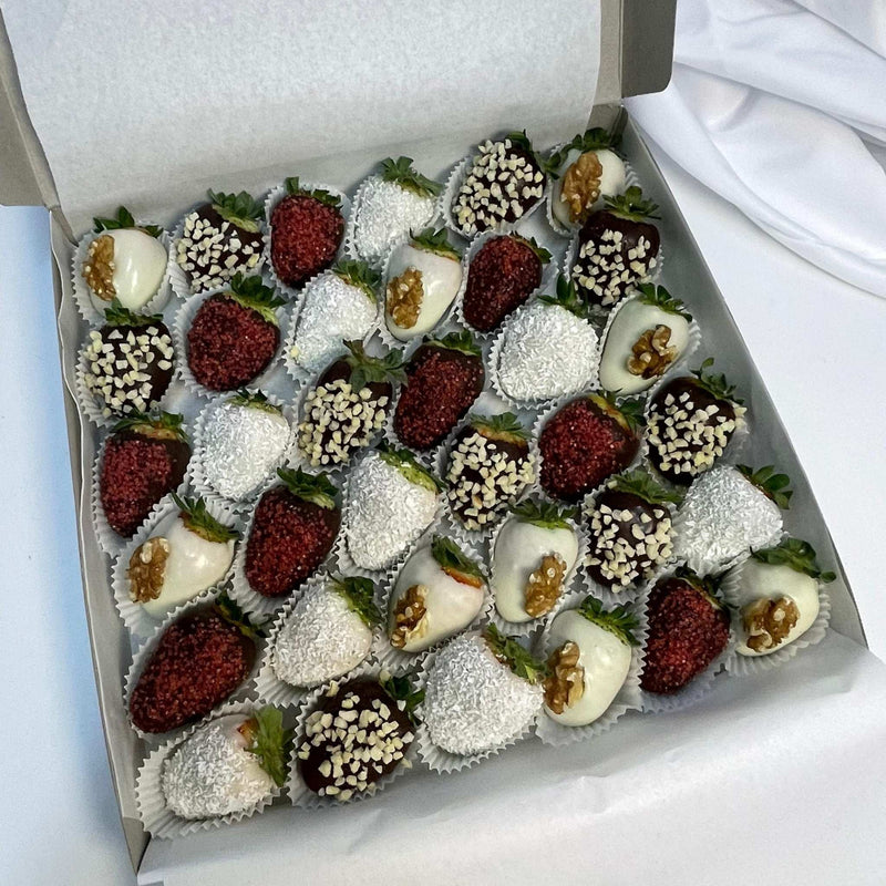 MATEUS Chocolate dipped Strawberries with Nuts and Almonds