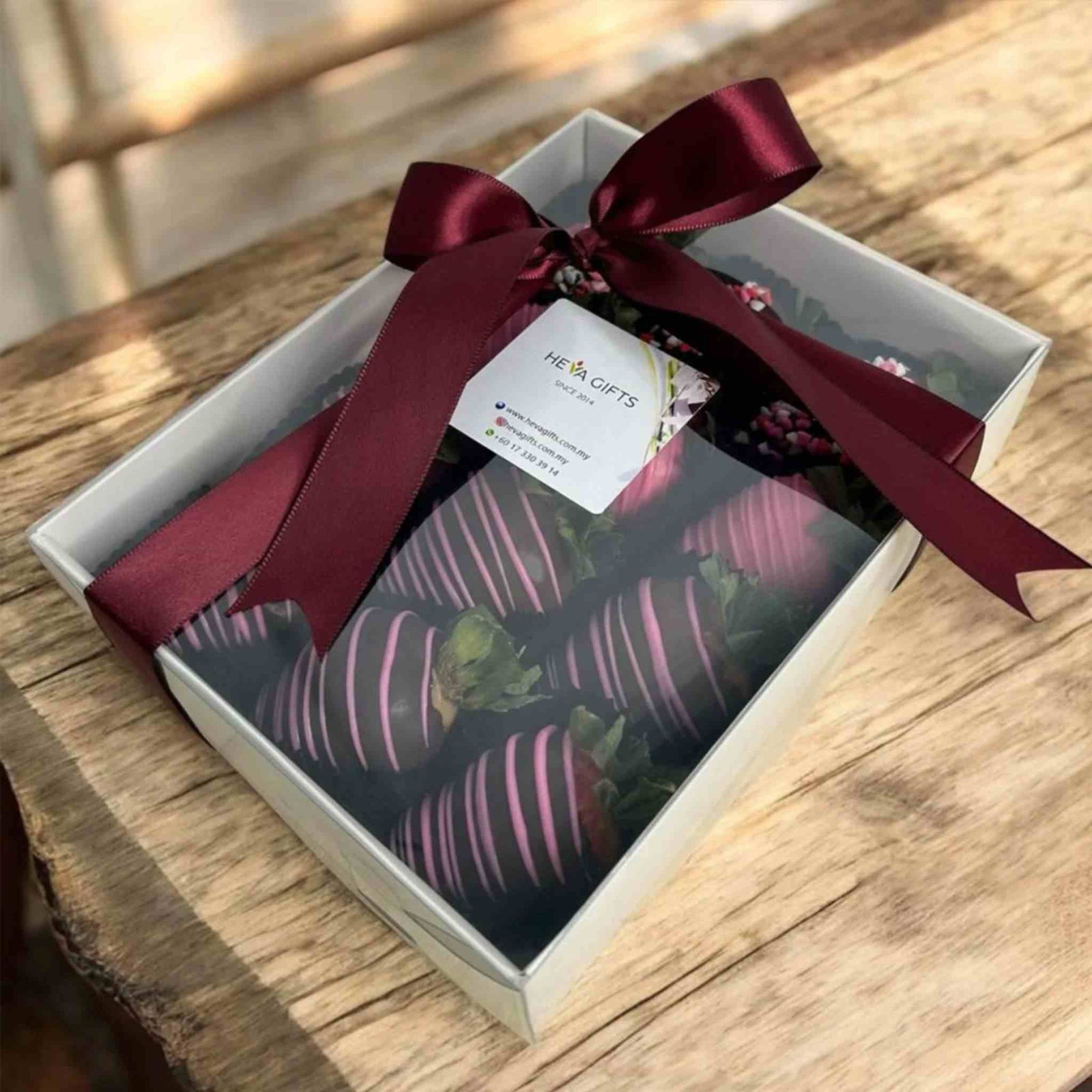 MOCA Chocolate Covered Strawberry | Florist Klang Valley | Heva Gifts