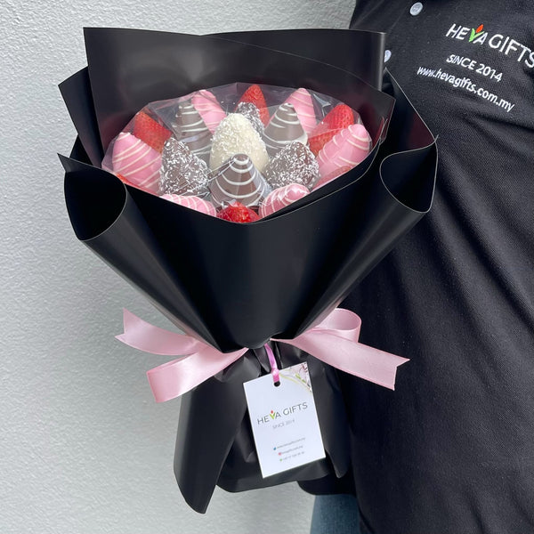 ROOMBA Chocolate Strawberry Bouquet