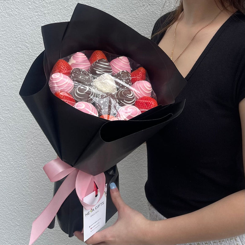 ROOMBA Chocolate Strawberry Bouquet