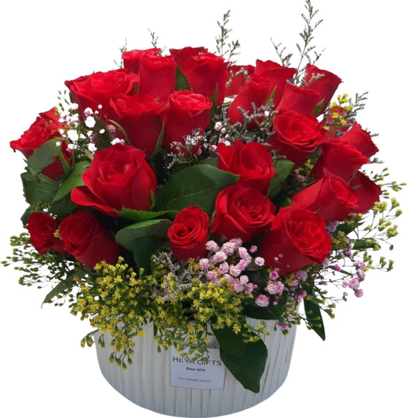 Red roses in Basket