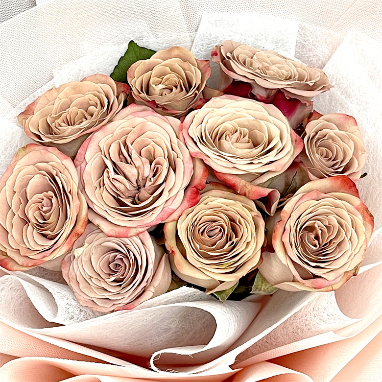 ROXY CAPPUCCINO ROSE BOUQUET | Premium Birthday Gifts | Heva Gifts ...