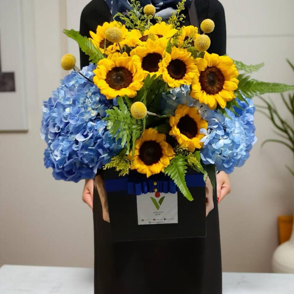 SHAMI Premium Flower Arrangement