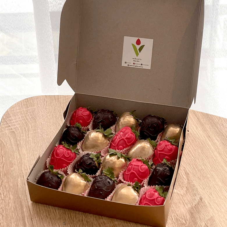 SWEET GOLD Chocolate dipped Strawberries