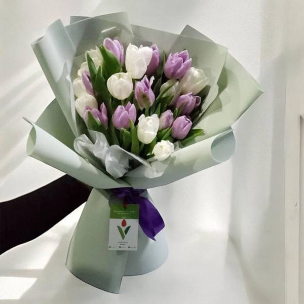 VICTORIA WHITE AND PURPLE TULIP'S BOUQUET