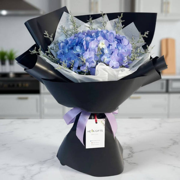 WYNNONA Blue-Purple Hydrangea Bouquet