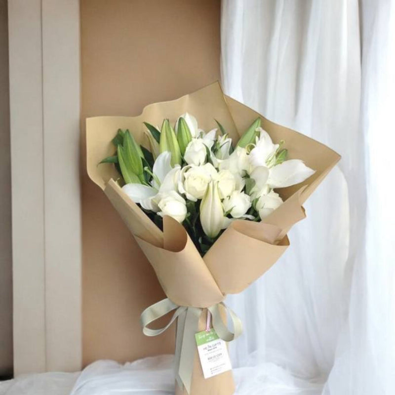 WHITE WONDER Rose and Lily Bouquet