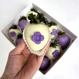 Aurelia chocolate strawberry box gift Hartamas KL florist Heva Gifts