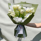 CALANDRA White Tulip Bouquet