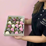 Elisha chocolate-covered strawberries gift box for birthdays in KL